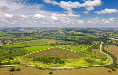 Imagem: O terreno possui 207.716m² de Área e está localizado em