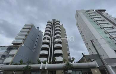 Imagem: O apartamento possui 2 Dormitórios, 2 Banheiros, 2 Vagas na