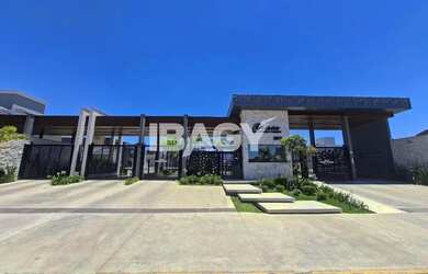 Imagem: A casa possui 2 Dormitórios, 2 Banheiros, 118m² de Área e