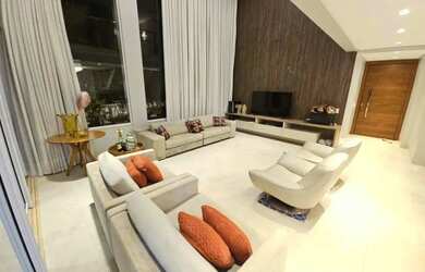 Imagem: A casa em condomínio possui 4 Dormitórios, 5 Banheiros, 4