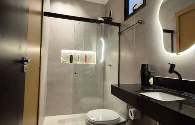 Imagem 6: Vendo casa de 4/4 sendo duas suítes no sim