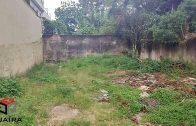 Imagem: O terreno possui 400m² de Área e está localizado em Vila