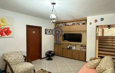 Imagem 2: Casa com 5 dormitórios na Trindade