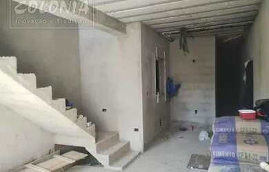 Imagem: A casa possui 3 Dormitórios, 3 Banheiros, 2 Vagas na garagem