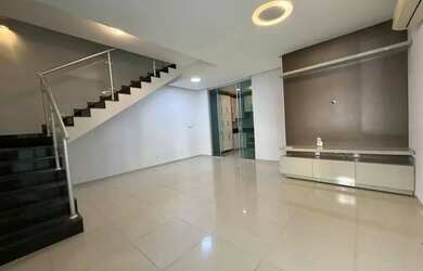 Imagem: A casa para alugar possui 3 Dormitórios, 3 Banheiros, 2 Vagas