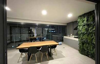 Imagem: O apartamento possui 3 Dormitórios, 5 Banheiros, 2 Vagas na