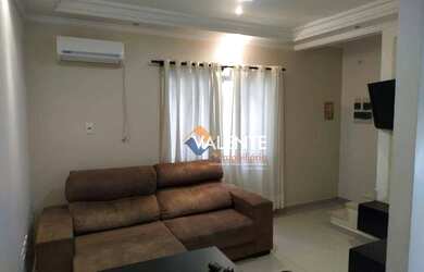 Imagem: A casa possui 2 Dormitórios, 2 Banheiros, 1 Vaga na garagem