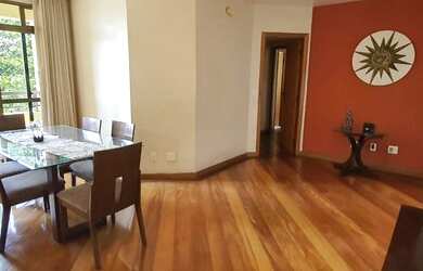 Imagem: O apartamento possui 3 Dormitórios, 1 Banheiro, 2 Vagas na