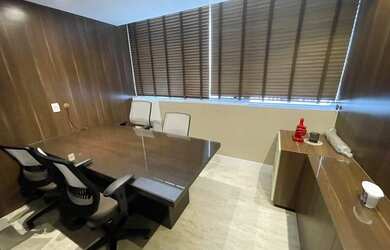 Imagem 2: Maravilhosa Sala Comercial a venda no CEO, Caminho das Arvores