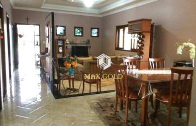 Imagem: A casa em condomínio possui 3 Dormitórios, 2 Banheiros, 186m²