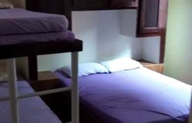 Imagem 7: Casa com 3 dormitórios,2 banheiros, edícula, garagem grande, LADO PRAIA...