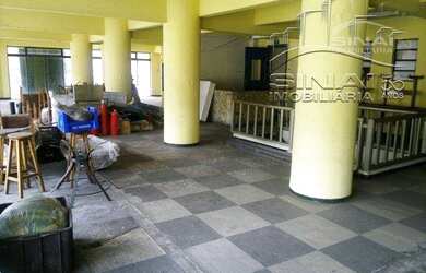 Imagem: O depósito possui 735m² de Área e está localizado em Centro