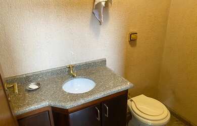 Imagem 11: Casa no Butantã. Churrasqueira, Varanda, Área de serviçoeLareira