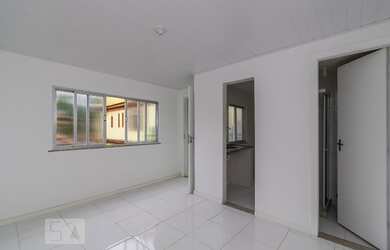 Imagem: A casa possui 2 Dormitórios, 1 Banheiro, 50m² de Área e está