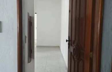 Imagem: A casa possui 2 Dormitórios, 1 Banheiro, 70.000m² de Área