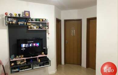 Imagem: O apartamento possui 2 Dormitórios, 1 Banheiro, 2 Vagas na