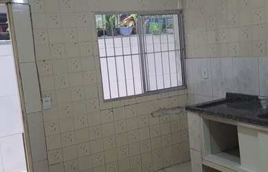 Imagem: A casa possui 1 Dormitório, 1 Banheiro e está localizado