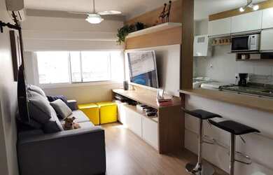 Imagem: O apartamento possui 2 Dormitórios, 1 Banheiro, 1 Vaga na garagem