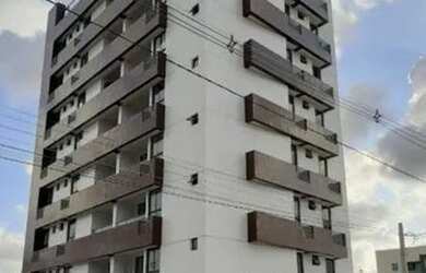Imagem: O apartamento possui 3 Dormitórios, 1 Banheiro, 2 Vagas na