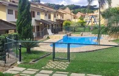 Imagem: A casa em condomínio possui 3 Dormitórios, 3 Banheiros, 2