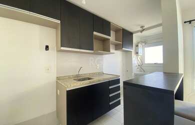 Imagem: O apartamento possui 3 Dormitórios, 2 Banheiros, 1 Vaga na