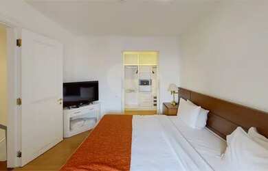 Imagem: O apartamento na cobertura possui 1 Dormitório, 2 Banheiros