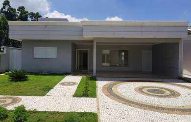 Imagem: A casa em condomínio possui 3 Dormitórios, 5 Banheiros, 4