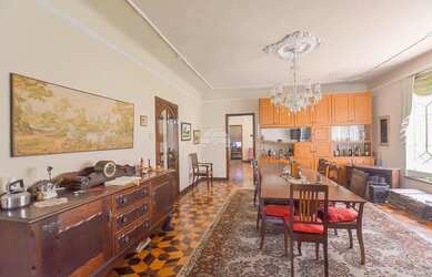 Imagem 6: Vendas Casa Curitiba PR. 250m² de Área, 5 Vagas na garageme3 Dormitórios