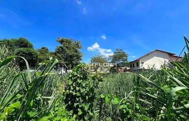 Imagem: O terreno possui 600m² de Área e está localizado em Serra