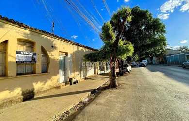 Imagem 2: Casa com 2 dormitórios à venda por R$ 400.000,00 - Centro - Barreiras/BA