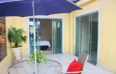 Imagem: A casa possui 3 Dormitórios, 3 Banheiros, 1 Vaga na garagem