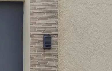 Imagem: A casa possui 3 Dormitórios, 3 Banheiros, 2 Vagas na garagem