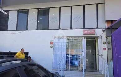 Imagem: O depósito possui 1 Vaga na garagem, 61m² de Área e está