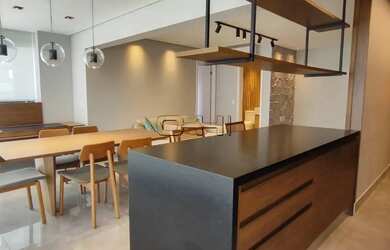 Imagem: O apartamento possui 1 Dormitório, 1 Banheiro, 1 Vaga na garagem