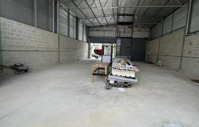 Imagem 5: Galpão de 360m² em avenida no Jardim das Alterosas