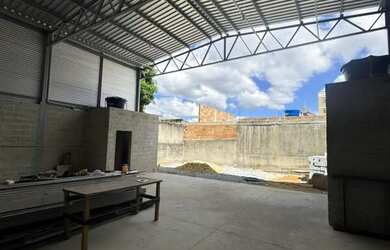 Imagem 4: Galpão de 360m² em avenida no Jardim das Alterosas