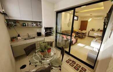 Imagem: O apartamento possui 2 Dormitórios, 2 Banheiros, 2 Vagas na