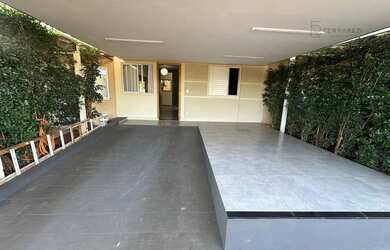 Imagem: A casa em condomínio possui 2 Dormitórios, 2 Banheiros, 54m²