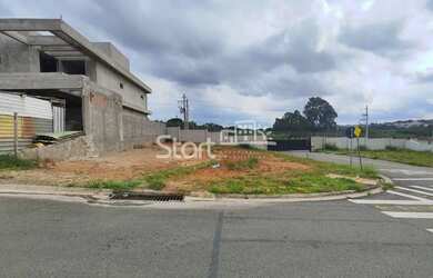 Imagem: O terreno à venda possui 469m² de Área e está localizado