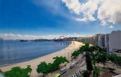 Imagem: O apartamento possui 4 Dormitórios, 1 Banheiro, 2 Vagas na