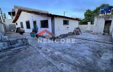 Imagem: A casa em condomínio possui 2 Dormitórios, 2 Banheiros, 2