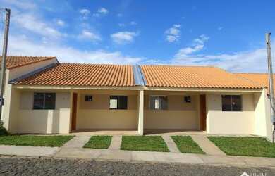 Imagem: A casa em condomínio possui 2 Dormitórios, 1 Vaga na garagem