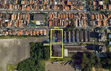 Imagem: O terreno possui 4.000m² de Área e está localizado em Demarchi