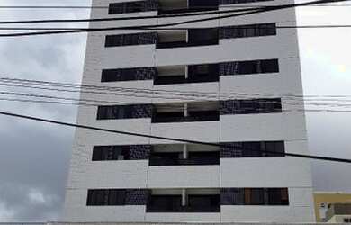 Imagem: O apartamento possui 3 Dormitórios, 1 Banheiro, 1 Vaga na garagem