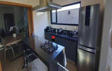 Imagem 7: Casa em Condomínio Alto do Castelo à venda, 3 suítes, 240 m² por R$...