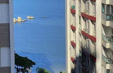 Imagem: O apartamento possui 1 Dormitório, 1 Banheiro, 1 Vaga na garagem