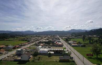 Imagem: O terreno possui 5.613m² de Área e está localizado em Urubici