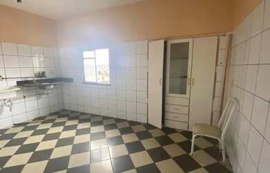 Imagem: A casa para alugar possui 2 Dormitórios e 2 Banheiros e está