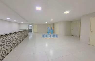 Imagem: O depósito possui 5 Vagas na garagem, 380m² de Área e está