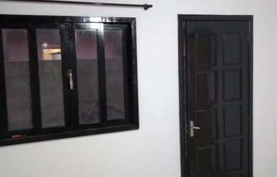 Imagem: A casa possui 2 Dormitórios, 1 Banheiro e está localizado